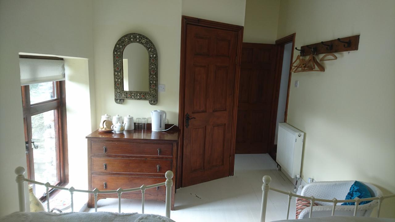 Middle Mill Bed & Breakfast Kidwelly ภายนอก รูปภาพ