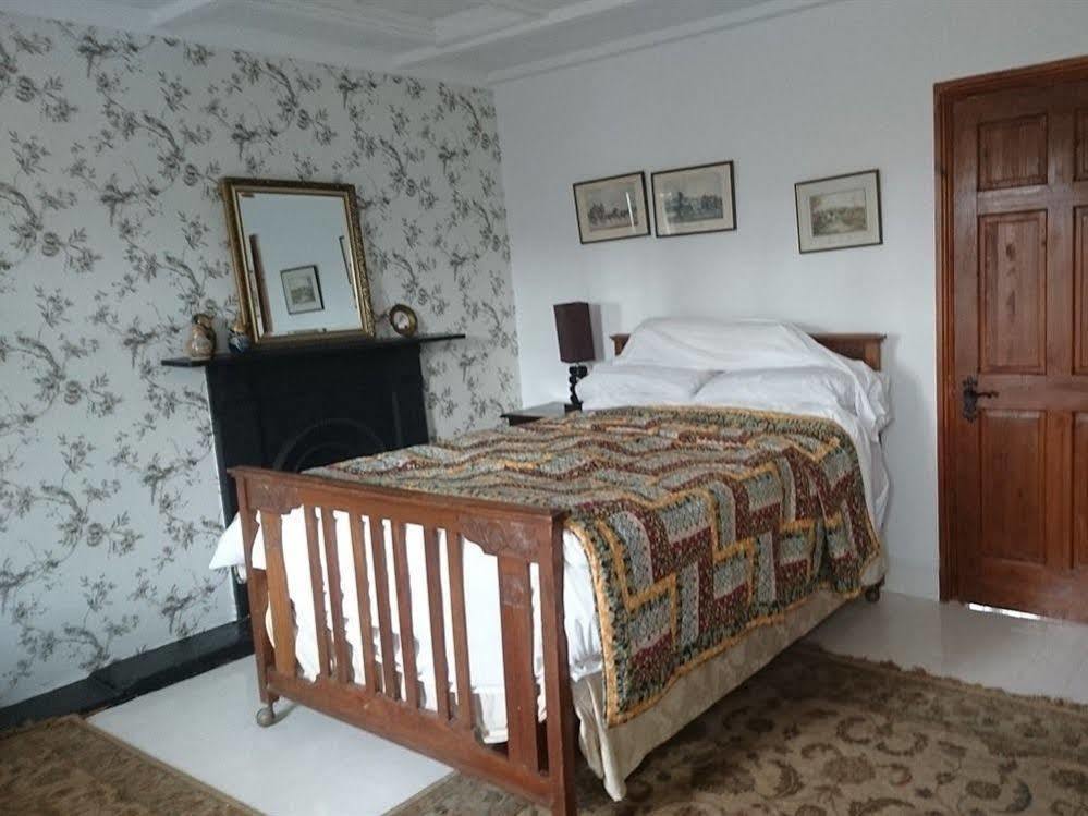 Middle Mill Bed & Breakfast Kidwelly ภายนอก รูปภาพ