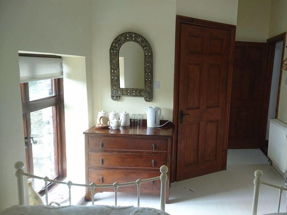 Middle Mill Bed & Breakfast Kidwelly ภายนอก รูปภาพ