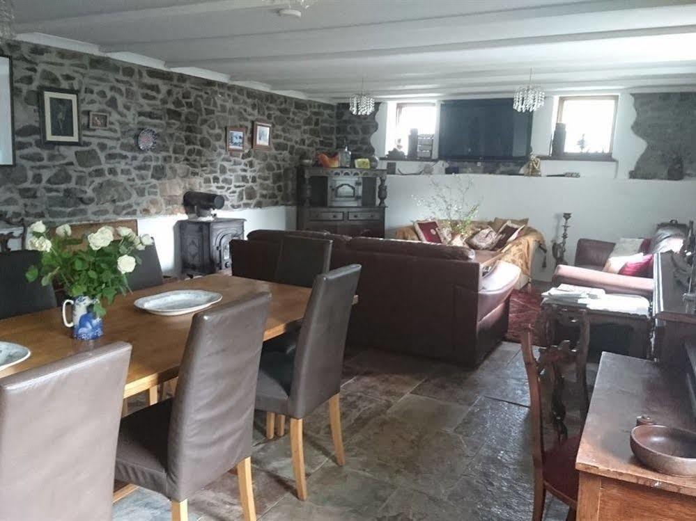 Middle Mill Bed & Breakfast Kidwelly ภายนอก รูปภาพ